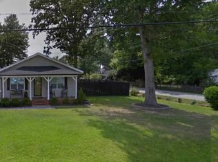 413 W Main St, Selma, NC 27576