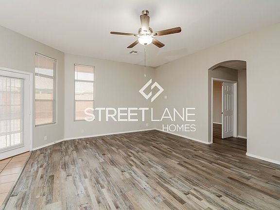 3rd image of 8756 W Las Palmaritas Dr
