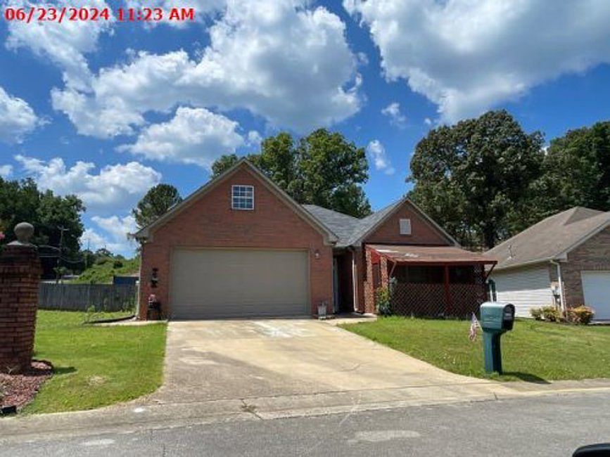 201 Lakewood Cir, Adamsville, AL 35005 | Zillow