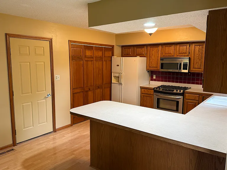 6620 Southport Dr — Photo 10