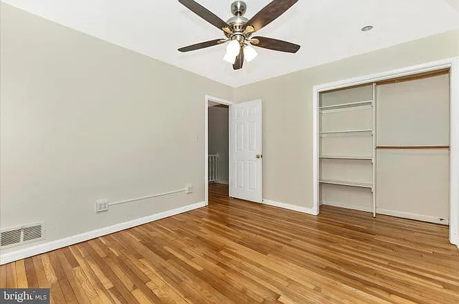 6 bed, 1830 sqft, $1,000 — Photo 2