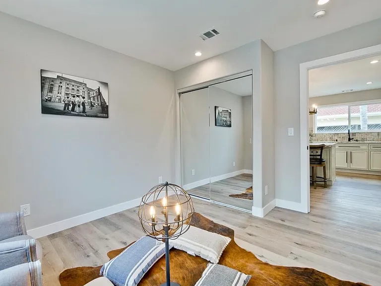 951 Camino Dr — Photo 9