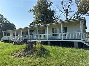 1st image of 1002 Clyde Chachere Rd