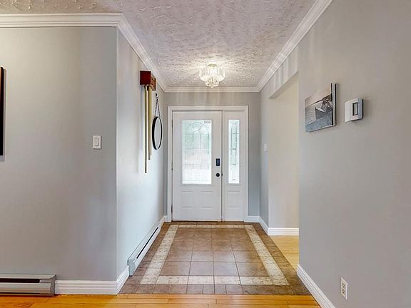 4th image of 15 Ottawa Street