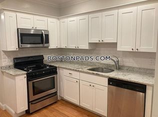 194 Salem St APT 3, Boston, MA 02113