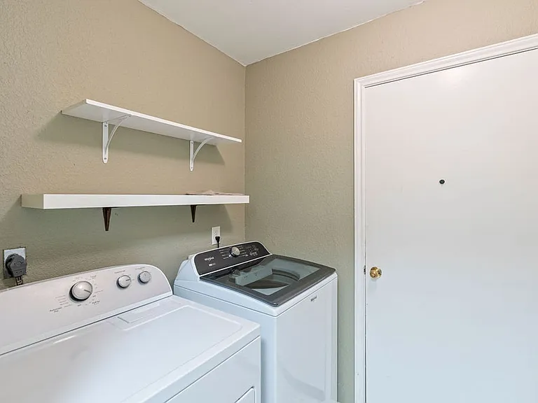 2215 Patsy Pkwy — Photo 20