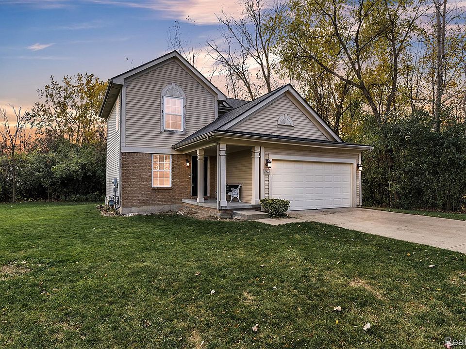 1st image of 8522 Berkshire Dr