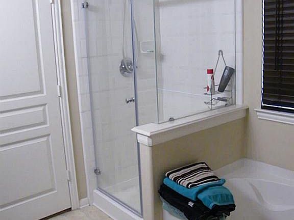 3rd image of 3031 Cambridge Meadows Ln