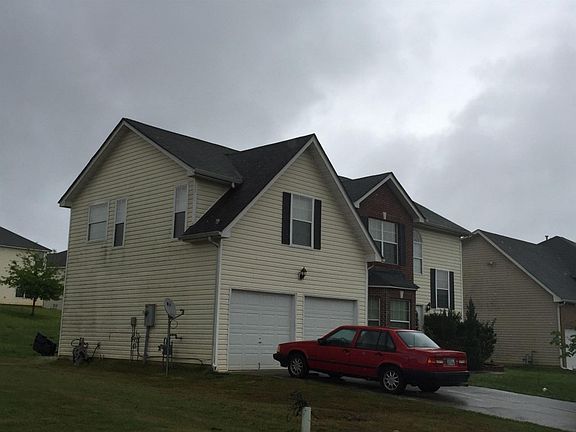 3rd image of 50 Lakeview Crossing Dr
