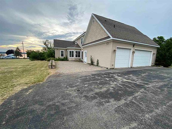 3rd image of 2 Sunset Cir