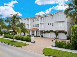 741 3rd St S #5, Naples, FL 34102