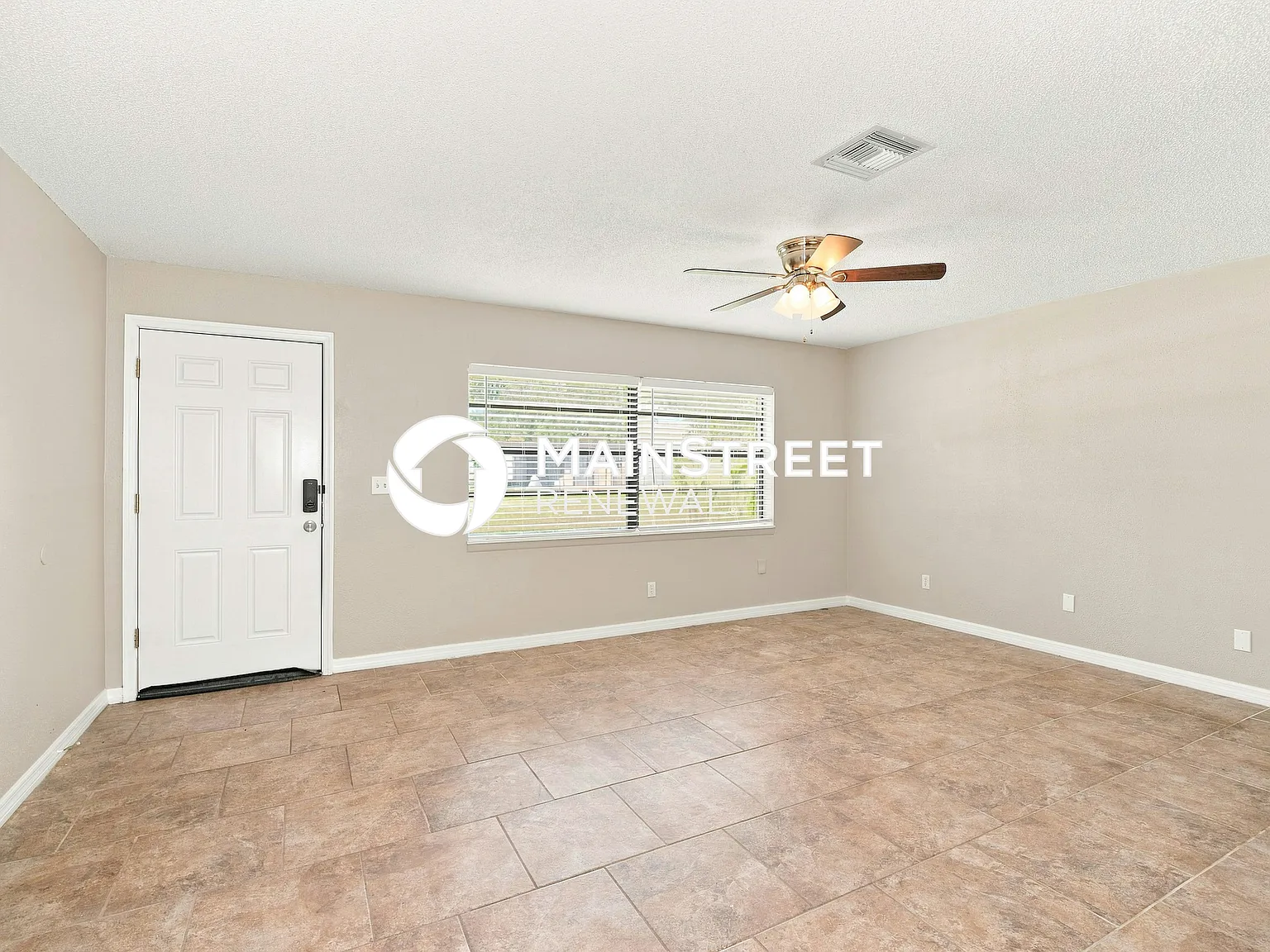454 Nogales Ave NE — Photo 3