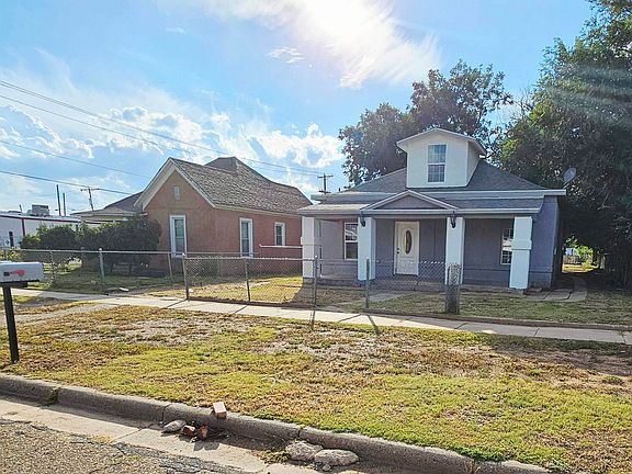 2nd image of 206 Axtell St