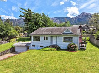 236 NE Riverview Dr, Cascade Locks, OR 97014