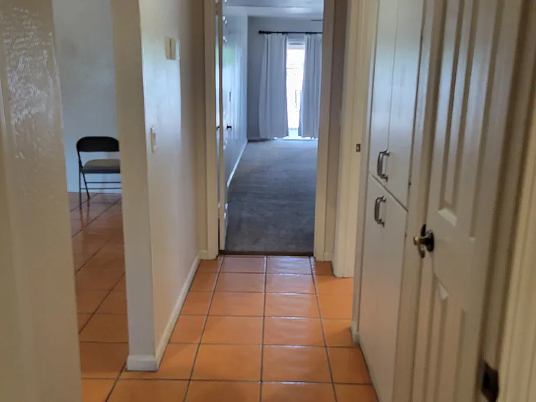 1642 E Carmen St — Photo 12
