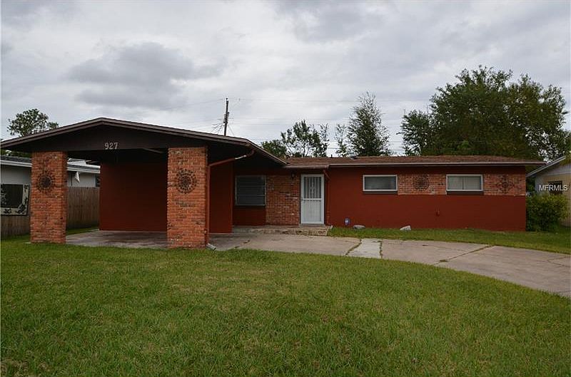 1st image of 927 Rock Oak Dr