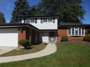 704 E 193rd Pl, Glenwood, IL 60425