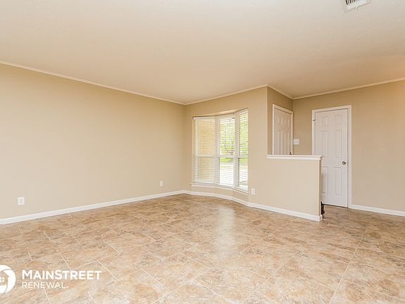 3rd image of 115 W Ireland Dr
