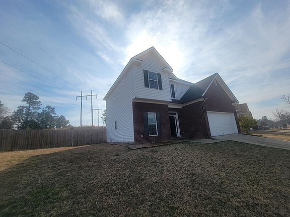 3rd image of 839 Tyler Woods Dr