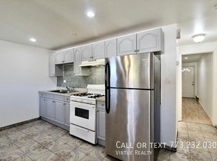 5017 W 14th St APT 306, Cicero, IL