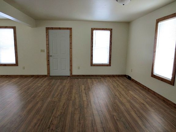 3rd image of 513 W C St
