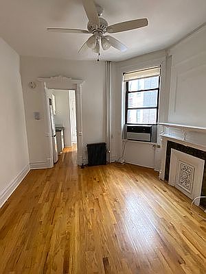 2nd image of 264 W 21st St #13