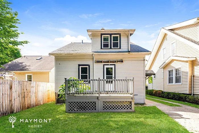 9509 Rosewood Ave — Photo 16
