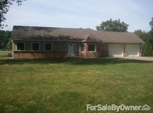 1310 S Vermont Ave, Davenport, IA 52802