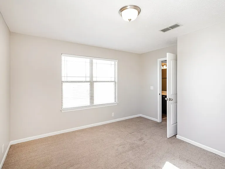 1719 Damascus Rd — Photo 15