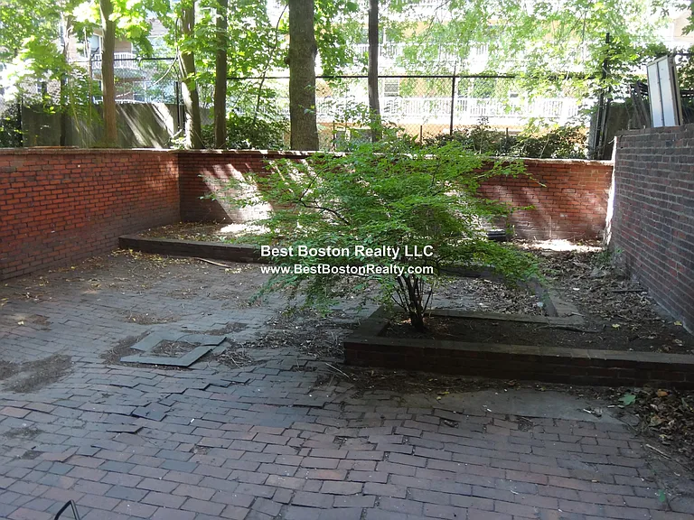 120 Charles St #2 — Photo 12