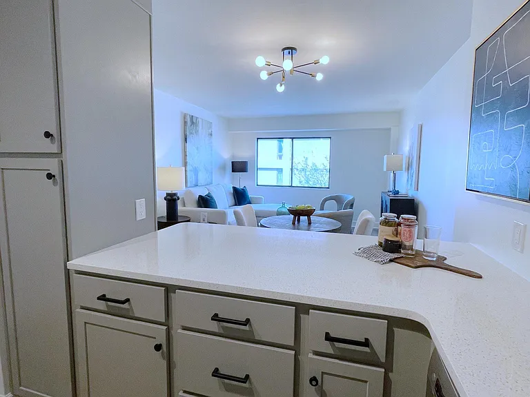 2625 Highland Ave S #503 — Photo 5