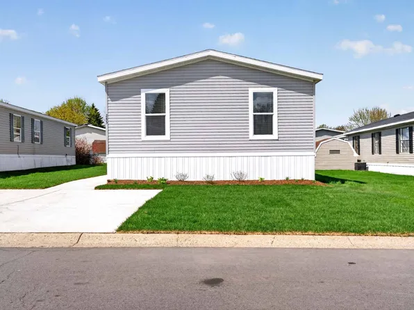 431 Bayberry #431, Wixom, MI 48393