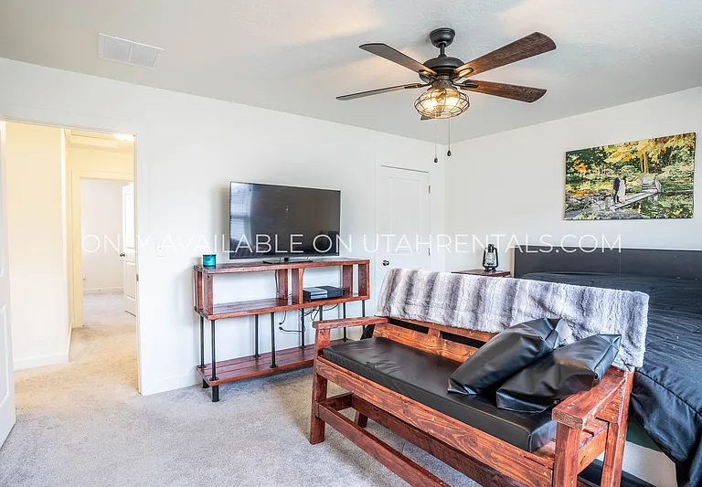 1733 N 1260 E — Photo 11