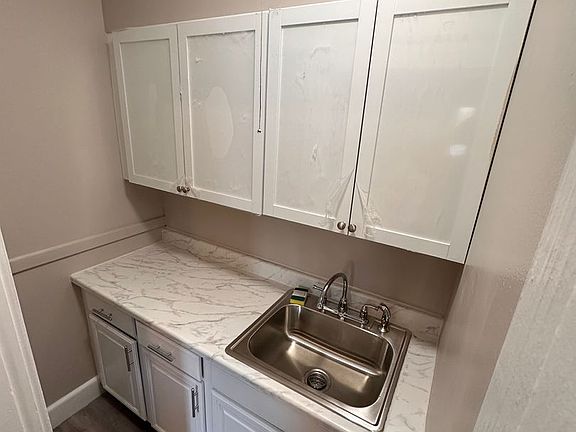 3rd image of 120-124 Lakeview Ave #2