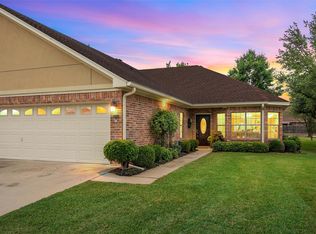 9136 Darby Ln, Woodway, TX 76712