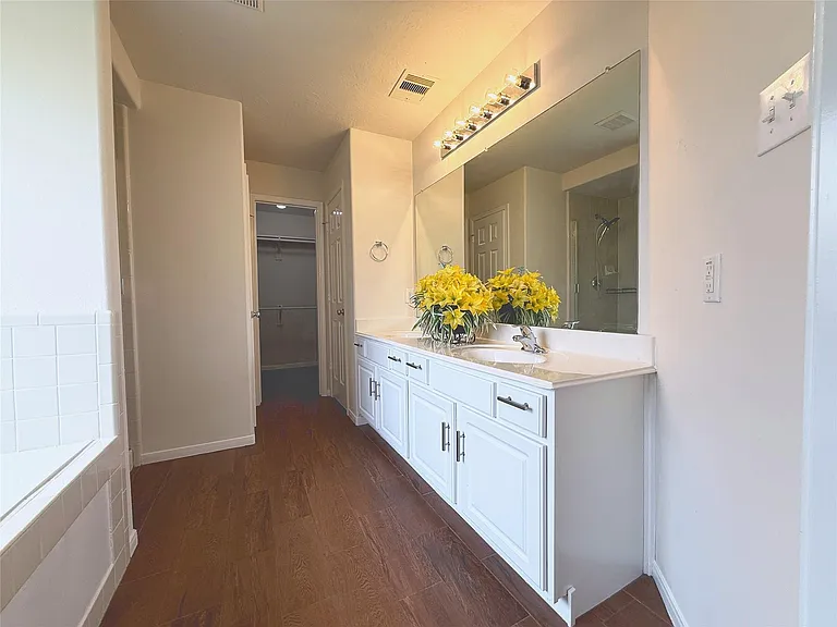 3708 Whitlam Ct — Photo 13