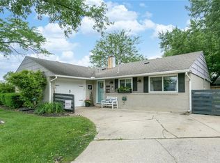 5925 Chatsworth Dr, Dayton, OH 45424