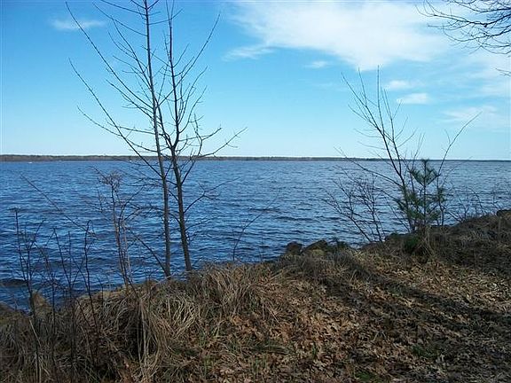 3rd image of N8076 Baileys Blvd