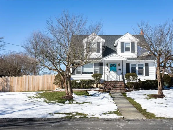 35 Sheridan Avenue, Congers, NY 10920