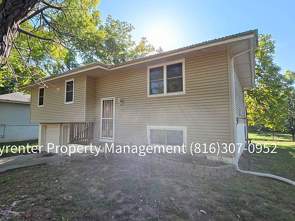 3rd image of 1407 SE 19th St