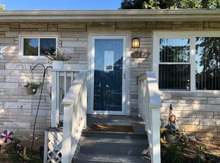 922 Diana Ct, Round Lake Beach, IL 60073