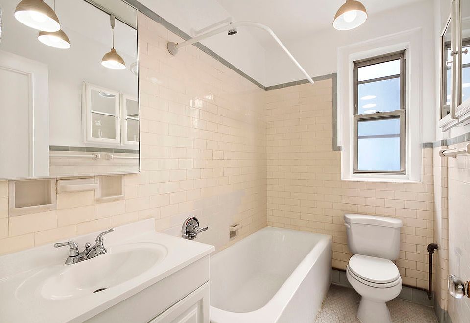 1st image of 685 W End Ave #11E