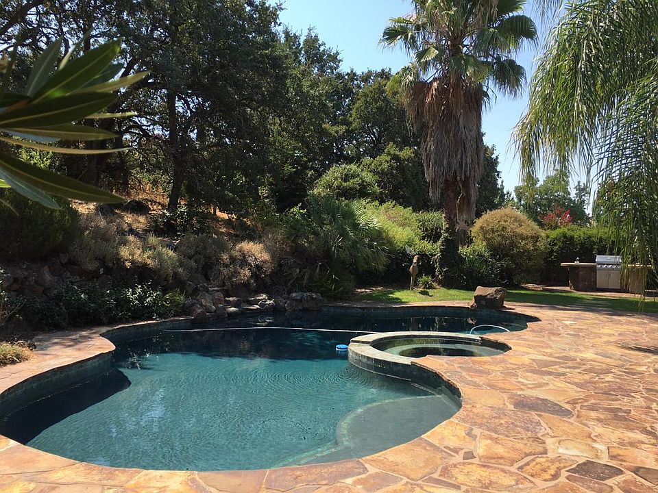 1st image of 2718 Milstead Way