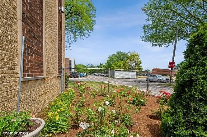 9255 Noel Ave #B7 — Photo 16