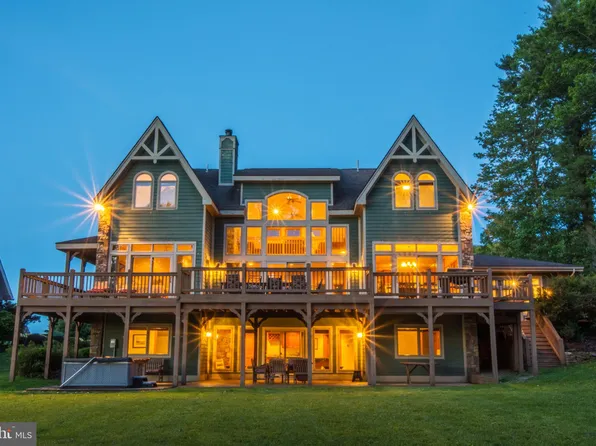 400 Moonrise Dr, Swanton, MD 21561