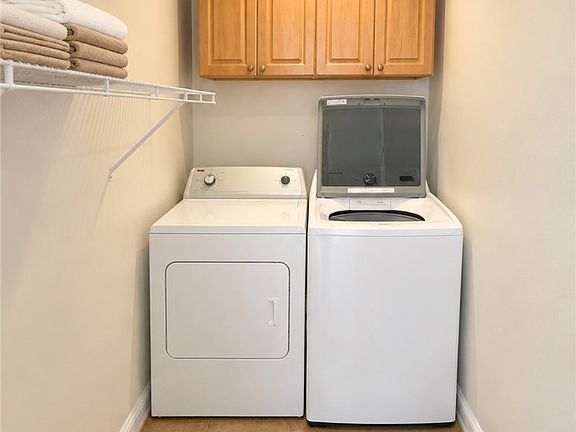 5th image of 416 Candlewick Cir
