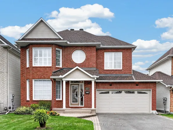 2117 Sandy Oaks Dr, Ottawa, ON K1W 1H6