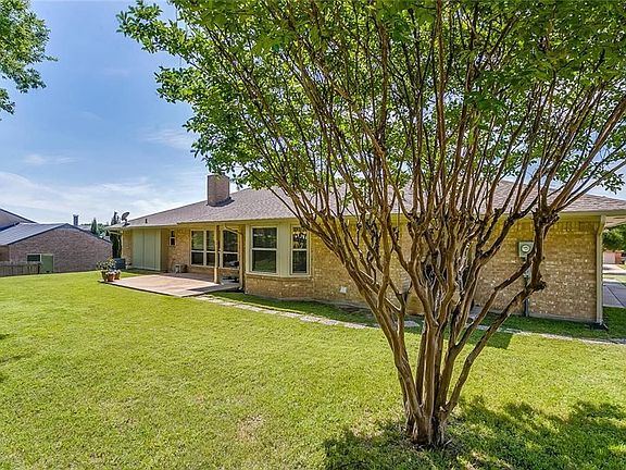 5th image of 8824 Hidden Hill Dr