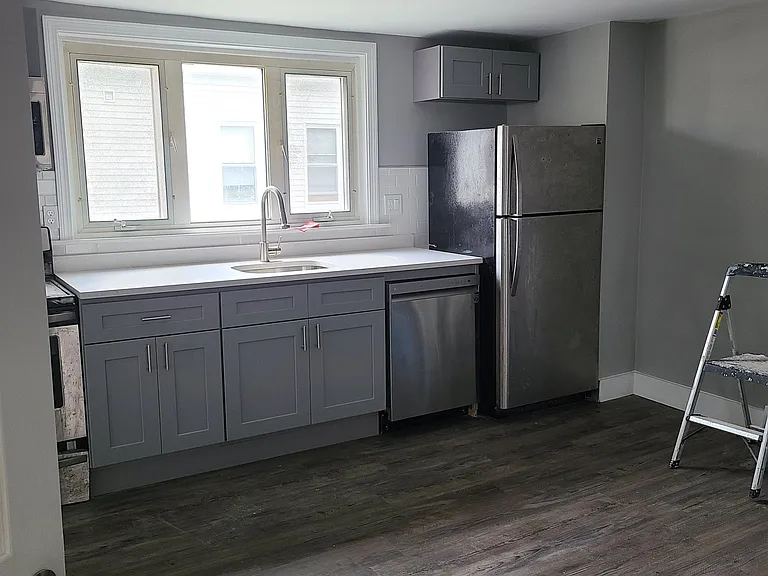 17 Stearns St #2 — Photo 1