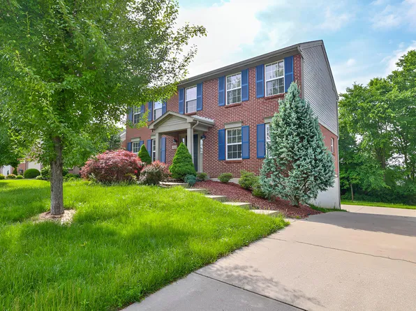 1609 Woodfield Ct, Hebron, KY 41048